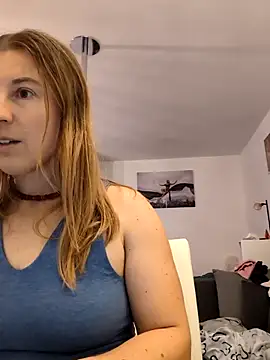 Snapshot of story_of_sarah chatting on 03-03-26, 08:37 story of sarah online show from 03-03-26, 08:37