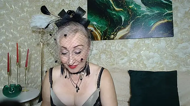  Sara  Smith  online show from 09-13-25, 10:37