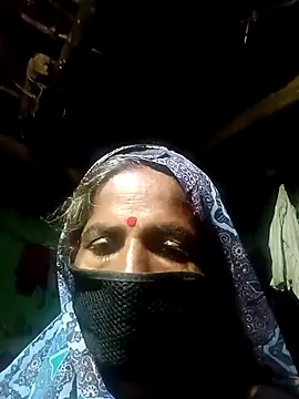 Snapshot of So_payal chatting on 09-27-25, 03:06 So payal online show from 09-27-25, 03:06