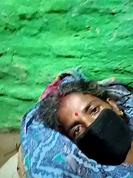 Snapshot of So_payal chatting on 10-01-25, 02:56 So payal online show from 10-01-25, 02:56