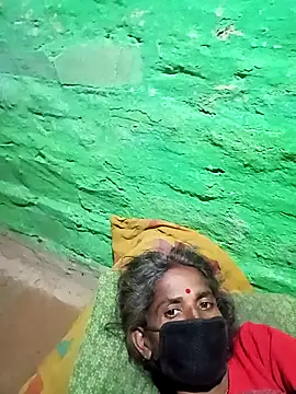 Snapshot of So_payal chatting on 10-09-25, 02:26 So payal online show from 10-09-25, 02:26