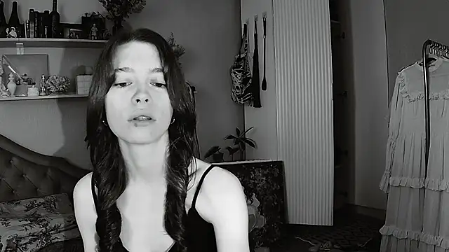Yoka paradoXXX online show from 05-15-26, 08:32