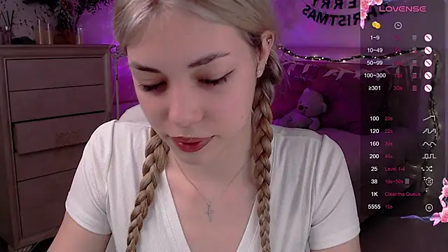 Leila Vanilla online show from 01-08-26, 02:47