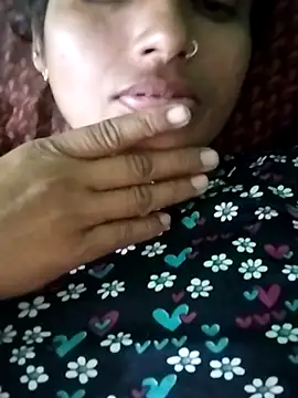 KIRTI12 HOT online show from 10-19-25, 05:24