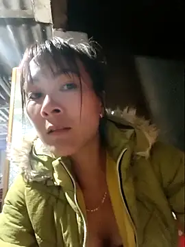 Yumyum kiw online show from 11-23-25, 01:55