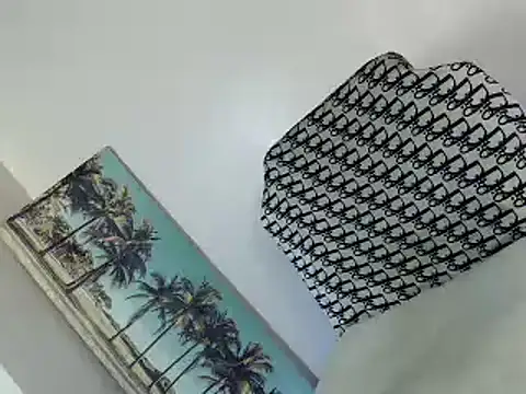 Snapshot of sinful_siren chatting on 10-16-25, 02:12 sinful siren online show from 10-16-25, 02:12