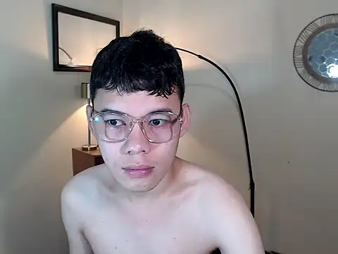 keirflorianxx online show from 10-07-25, 12:46