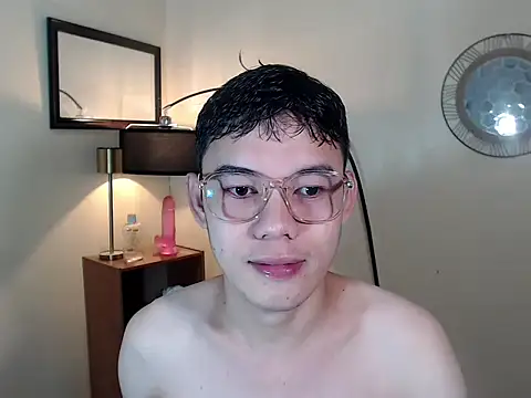 keirflorianxx online show from 10-08-25, 07:55