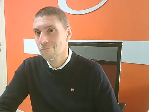 max79ve31 online show from 11-18-25, 02:32