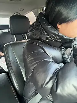 Snapshot of Fengbaby-555 chatting on 02-03-26, 12:42 Fengbaby-555 online show from 02-03-26, 12:42