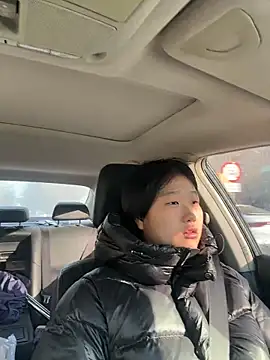 Snapshot of Fengbaby-555 chatting on 02-07-26, 01:20 Fengbaby-555 online show from 02-07-26, 01:20