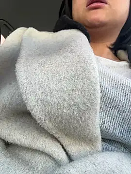 Fengbaby-555 online show from 03-09-26, 02:04