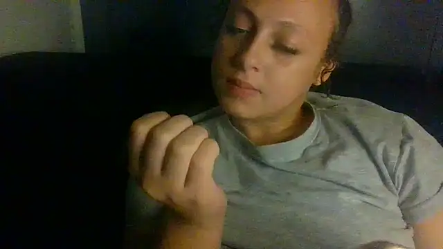 Snapshot of Welsh_Maya19X chatting on 10-12-25, 05:01 Welsh Maya19X online show from 10-12-25, 05:01