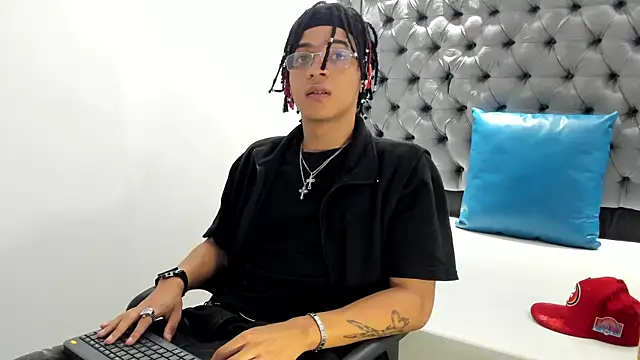 MARSHALL SPENCER online show from 12-16-25, 01:05