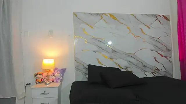 johan miller0 online show from 10-31-25, 07:37