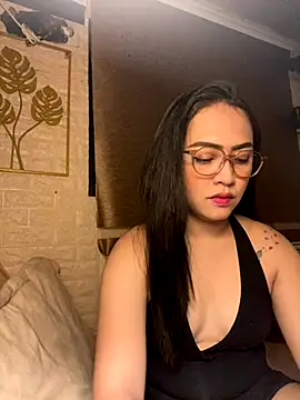 yourdevilsweettsx online show from 11-08-25, 09:42