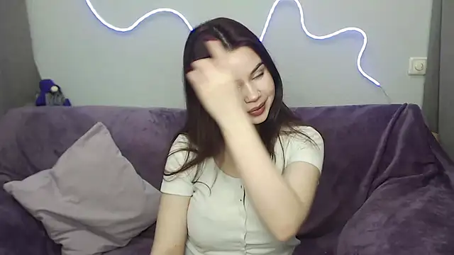 Snapshot of GloriyaDre chatting on 11-13-25, 05:50 GloriyaDre online show from 11-13-25, 05:50