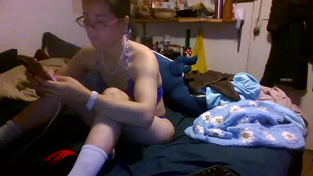 sweethanajapanese online show from 10-31-25, 12:50