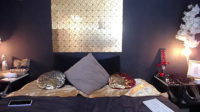 kinky momm online show from 04-11-26, 04:55