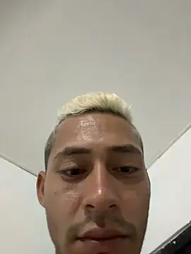 Boy hot- online show from 03-29-26, 06:02