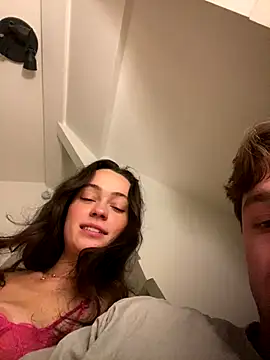 Snapshot of friendswhofuck chatting on 11-08-25, 04:40 friendswhofuck online show from 11-08-25, 04:40