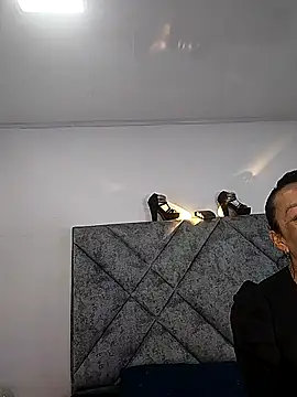 Shantey Laurent online show from 11-27-25, 12:07