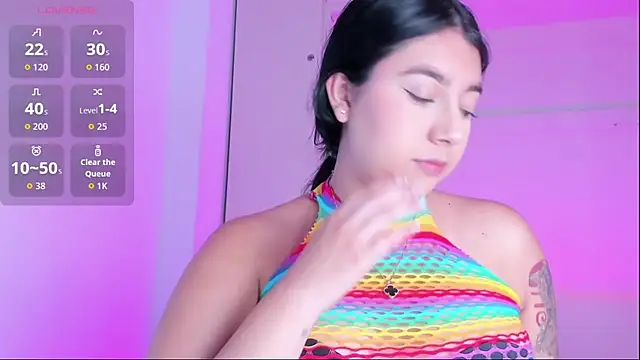 Snapshot of BrianaTaylorr chatting on 10-24-25, 08:05 BrianaTaylorr online show from 10-24-25, 08:05