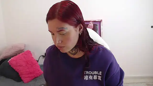 Snapshot of Maddy_Vicius19 chatting on 09-23-25, 08:12 Maddy Vicius19 online show from 09-23-25, 08:12