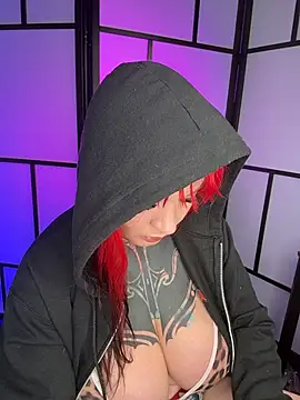 Snapshot of Sabien_DeMonia chatting on 05-14-26, 07:53 Sabien DeMonia online show from 05-14-26, 07:53