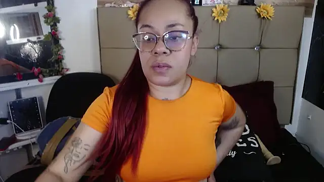 Snapshot of MIA__SPENCER chatting on 11-10-25, 12:04 MIA SPENCER online show from 11-10-25, 12:04