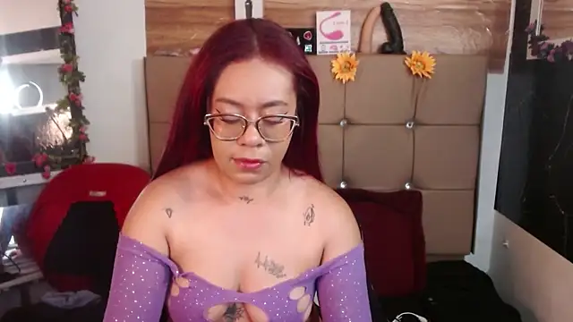 Snapshot of MIA__SPENCER chatting on 01-05-26, 05:27 MIA SPENCER online show from 01-05-26, 05:27