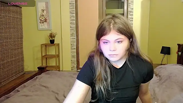 Lilly Jess online show from 10-08-25, 06:27