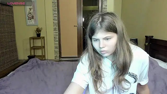 Lilly Jess online show from 10-15-25, 06:19