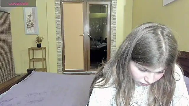 Lilly Jess online show from 10-16-25, 04:30