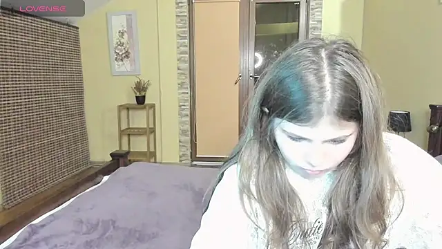 Lilly Jess online show from 10-17-25, 06:54