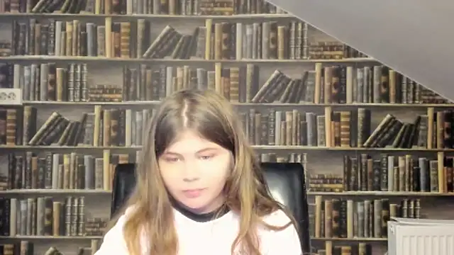 Lilly Jess online show from 11-08-25, 05:23