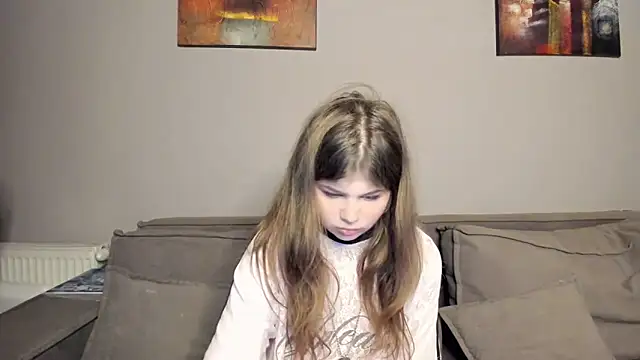 Lilly Jess online show from 11-14-25, 07:45