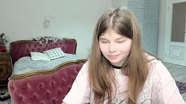 Lilly Jess online show from 12-19-25, 11:34