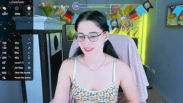 Snapshot of Charming_Mysteriousss chatting on 09-21-25, 11:56 Charming Mysteriousss online show from 09-21-25, 11:56