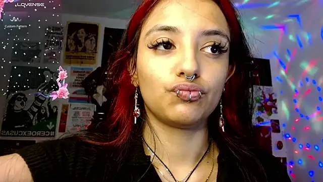 carolinerue online show from 04-14-26, 03:45