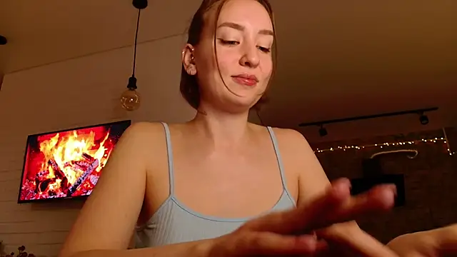 WhitePrincessLuna online show from 10-22-25, 03:12