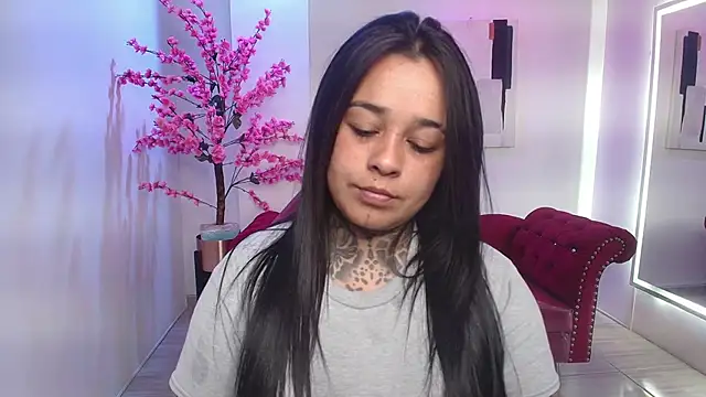 Snapshot of Black_roseee chatting on 11-26-25, 03:51 Black roseee online show from 11-26-25, 03:51