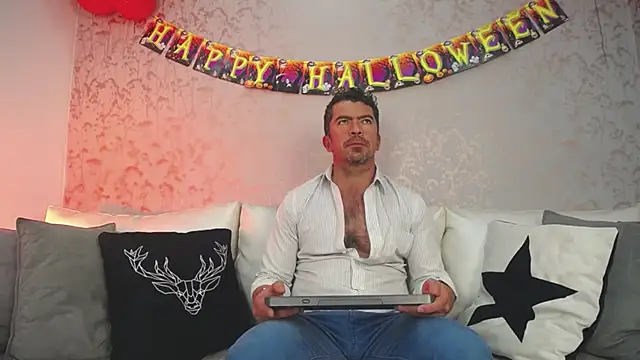 JuanKarloz  online show from 10-09-25, 01:31
