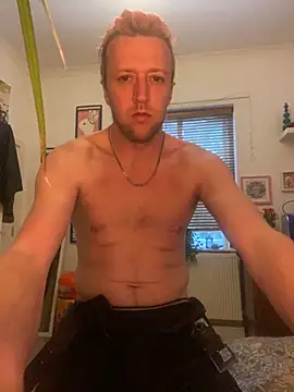 Snapshot of straight-alex_ chatting on 09-12-25, 12:27 straight-alex online show from 09-12-25, 12:27