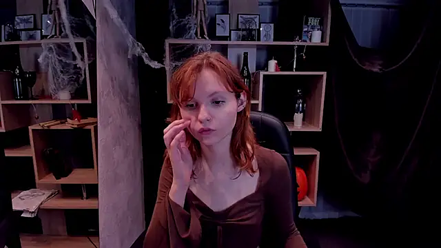 AlisHanson online show from 11-04-25, 03:00