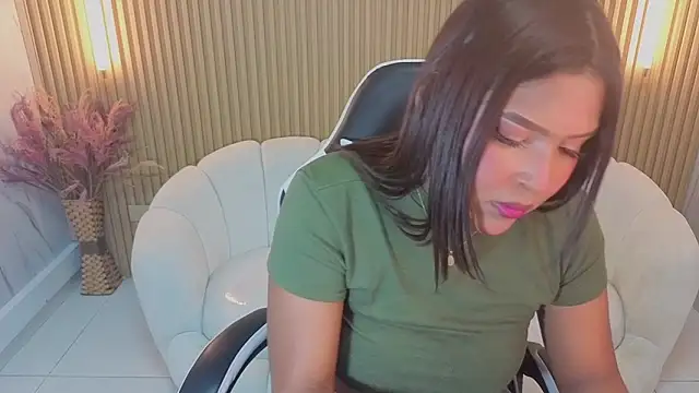 Snapshot of naomi_tp chatting on 10-04-25, 12:36 naomi tp online show from 10-04-25, 12:36