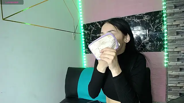 emmydurant online show from 10-10-25, 07:46