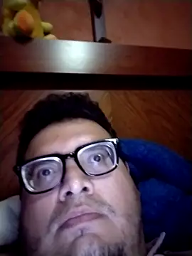 Santiagoqro85 online show from 10-01-25, 03:01