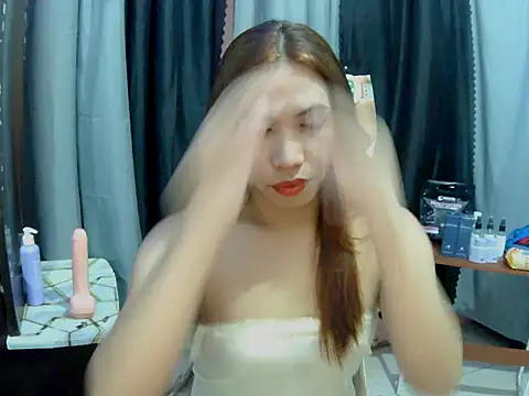 Chen Lavin online show from 11-22-25, 03:22