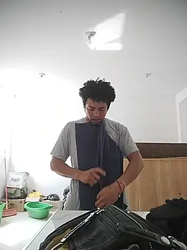 ThiagoFernandezChancay25 online show from 10-29-25, 07:04